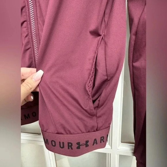 Under Armour Mauve Loose Heat Gear Zippered Front Track Jacket Size XS - Picture 8 of 10